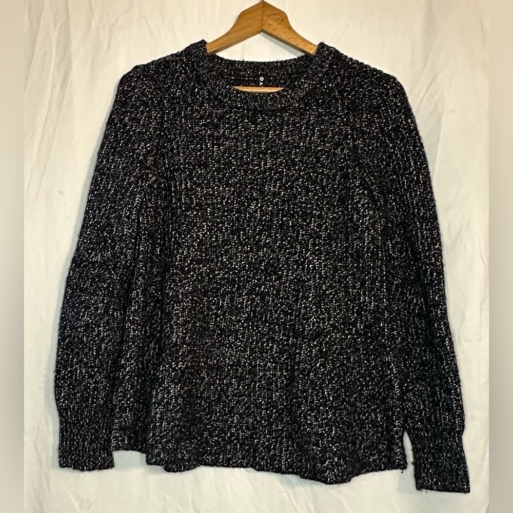 Athleta  Women’s Long-sleeve Sweater  Size Medium